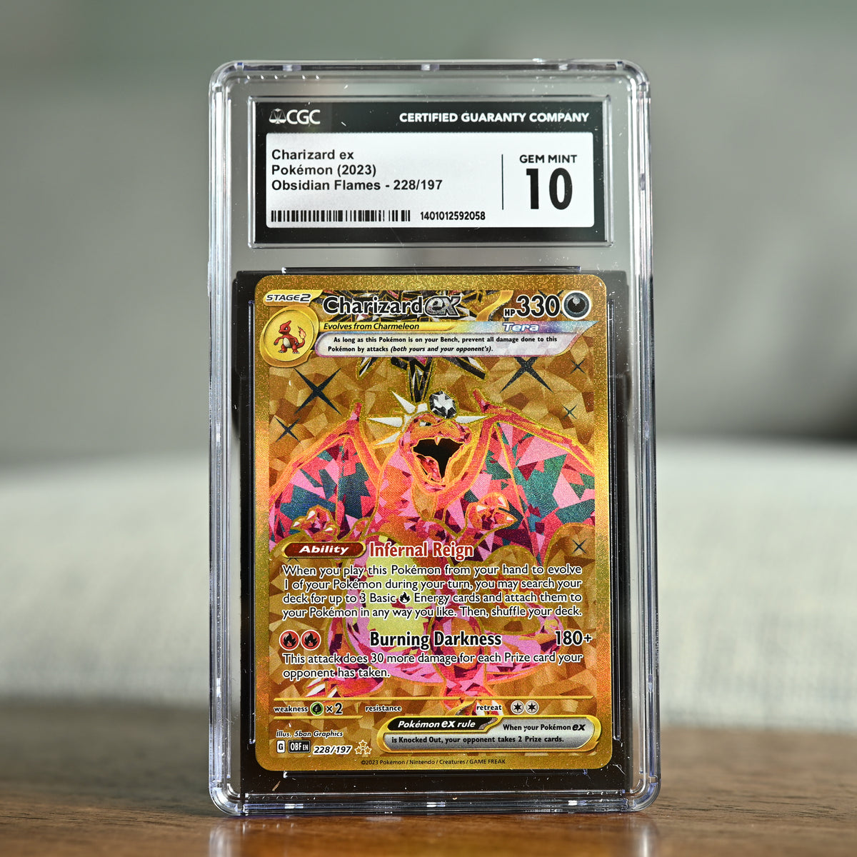 Charizard ex 228/197 CGC 10