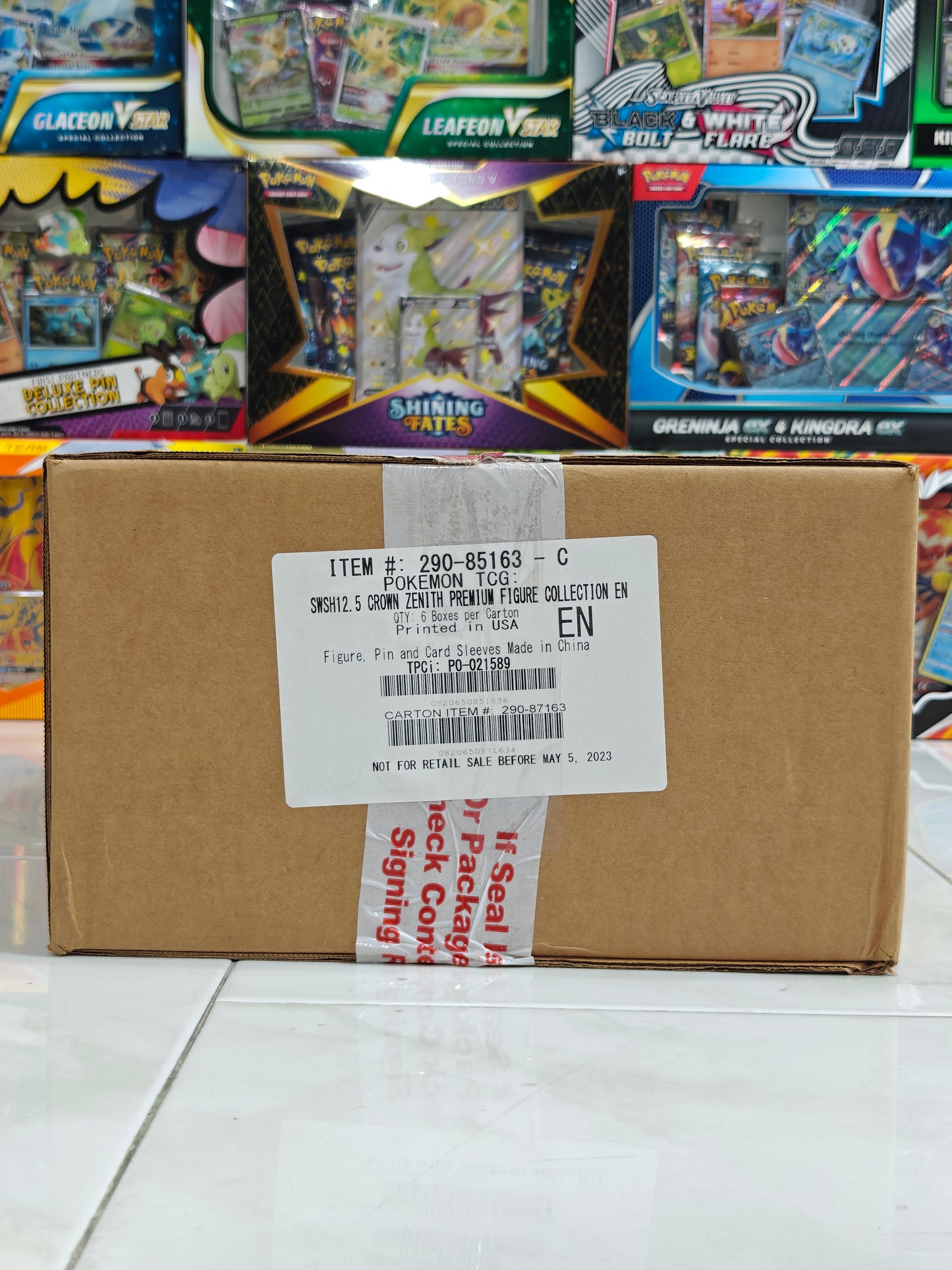 Crown Zenith Premium Figure Collection Sealed Case (6 box inside)